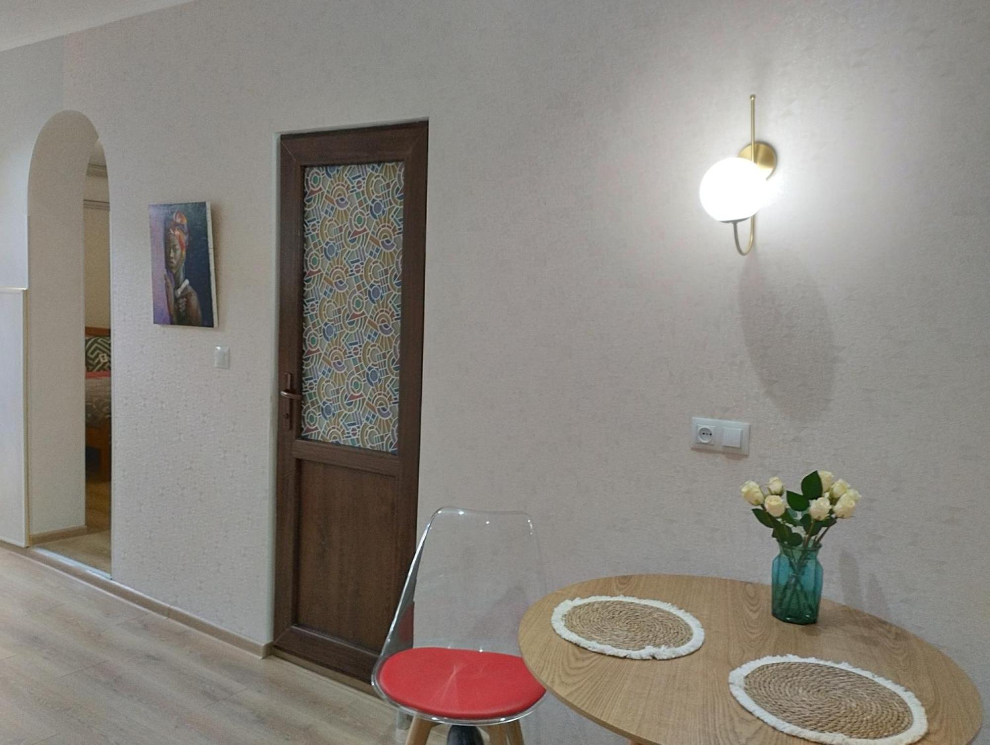 Kacharava Apartments Τυφλίδα Δωμάτιο φωτογραφία